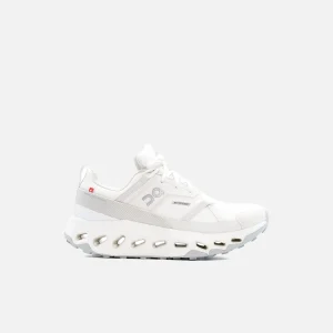 ON SNEAKERS CLOUDHORIZON WP