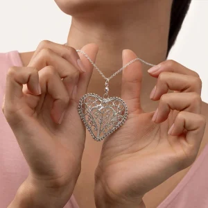 Pendente cuore ricamo