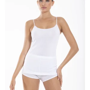 Con pizzo in macrame'