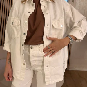 Camicia in denim con personalizzazione